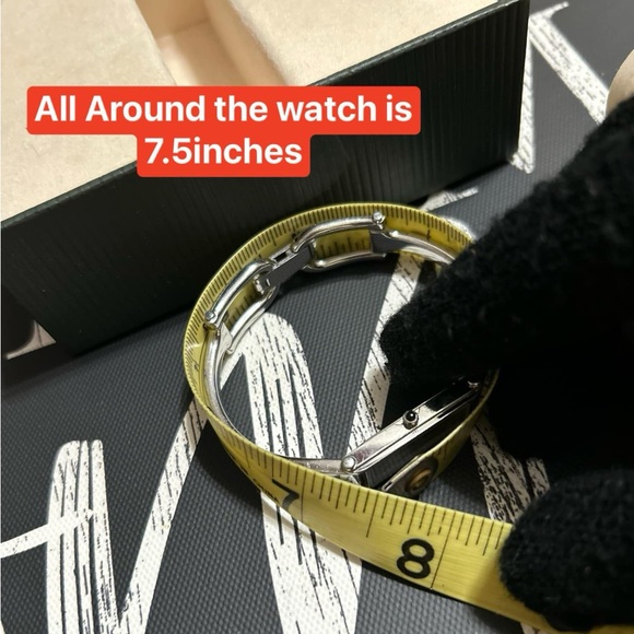 GUCCI Bangle Watch ⌚️ Size is POSTED- check pictures! - Picture 6 of 7